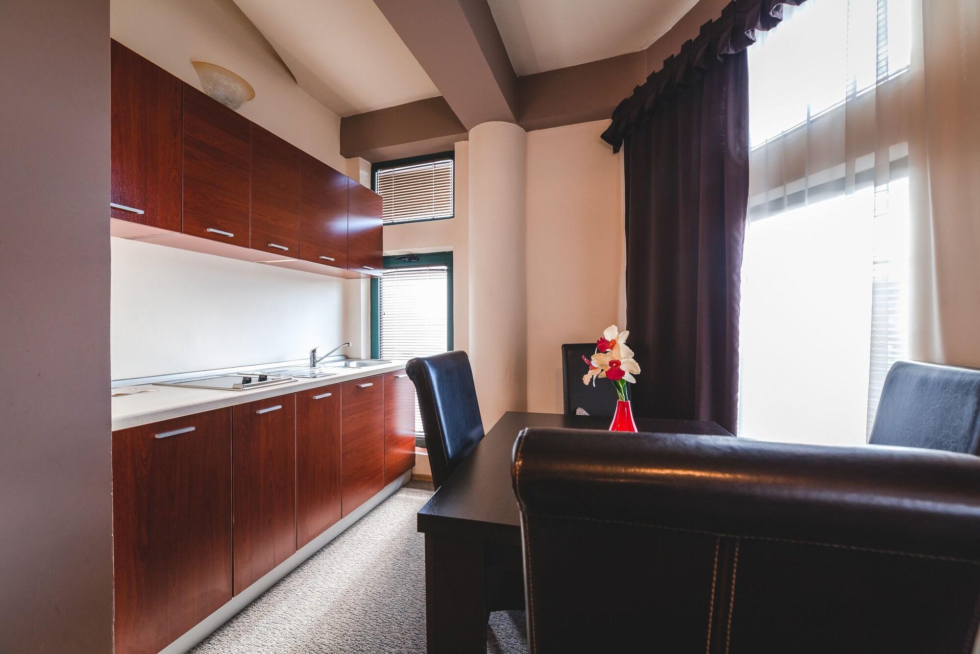 Hotel Keto Podgorica Esterno foto