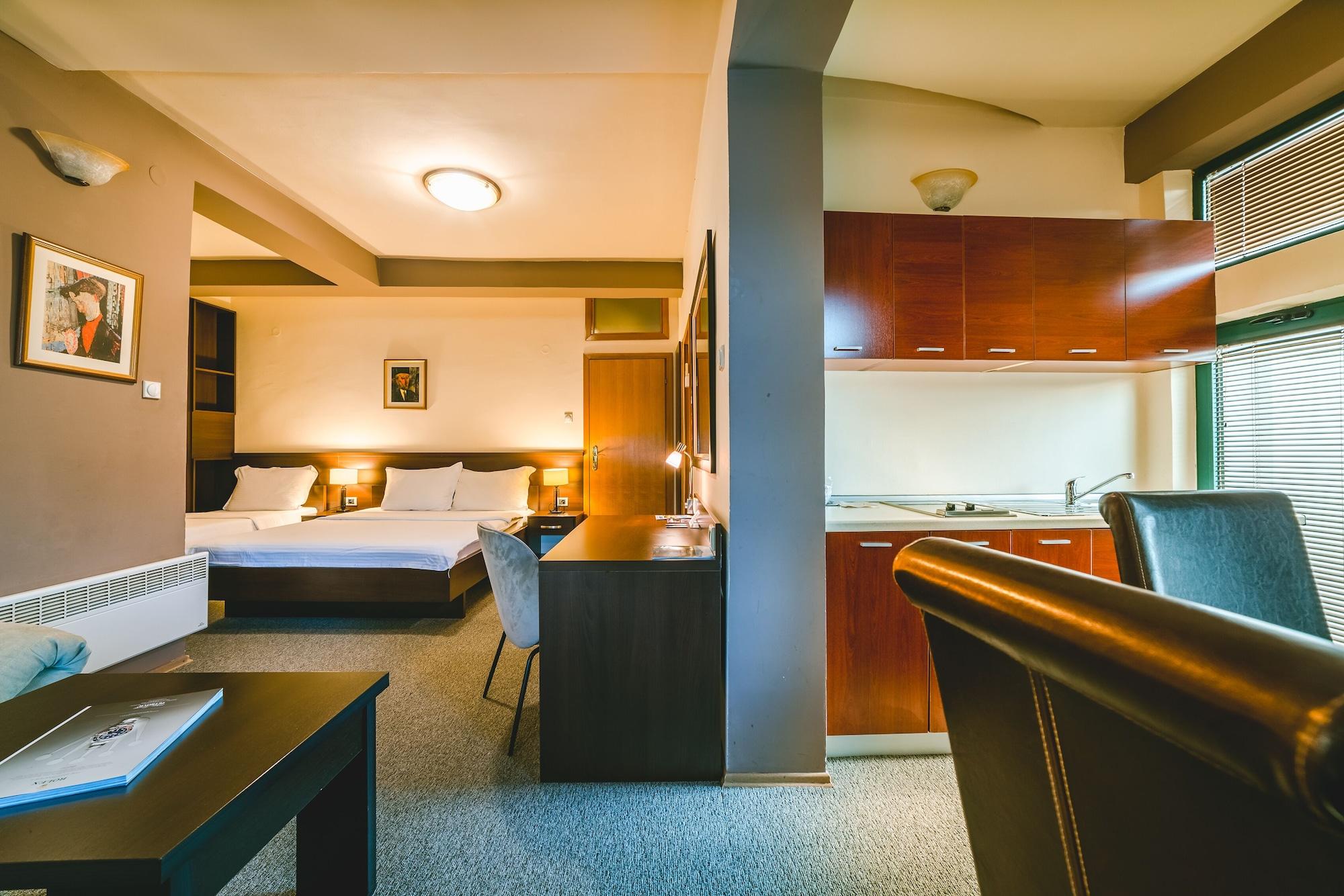 Hotel Keto Podgorica Esterno foto