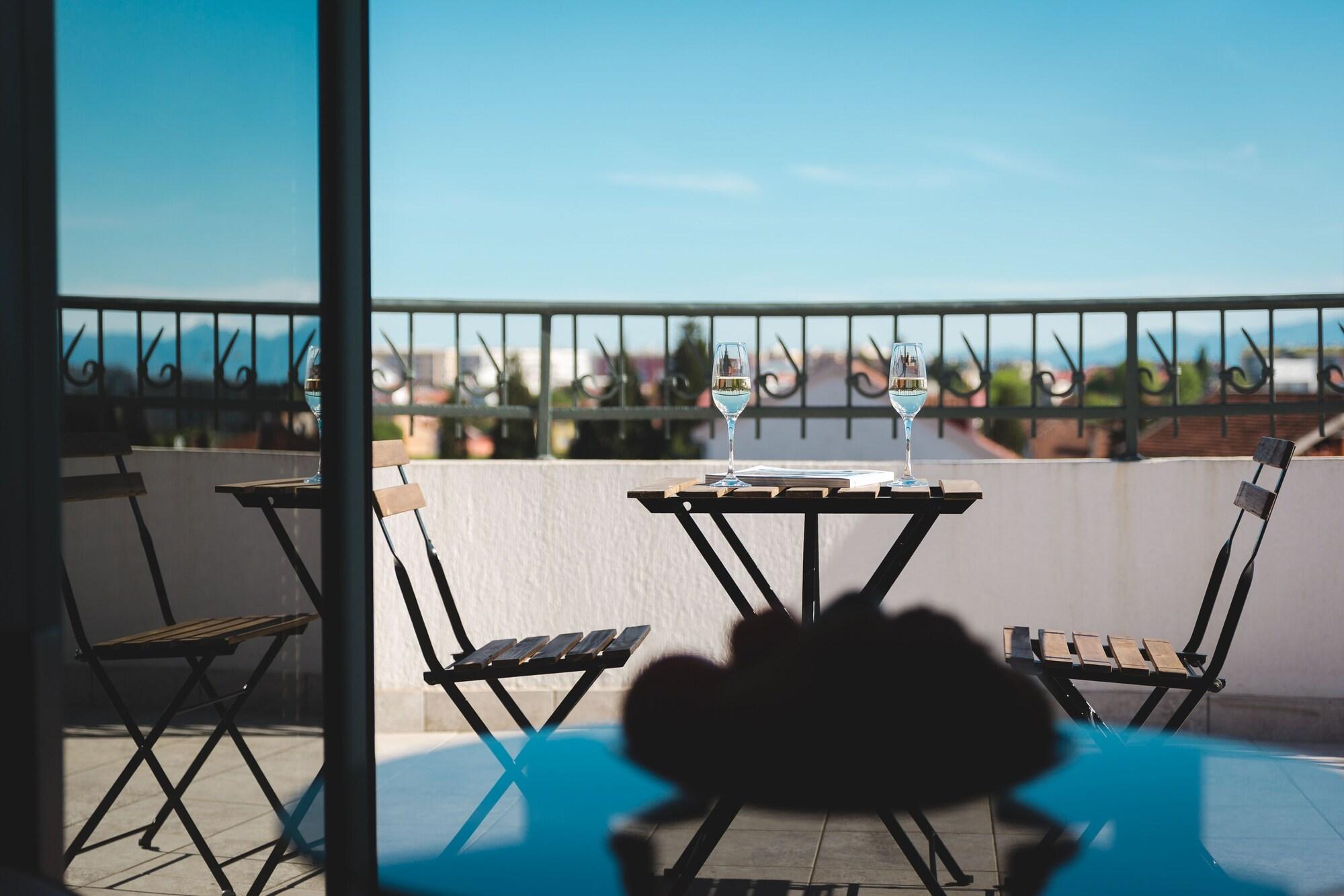 Hotel Keto Podgorica Esterno foto