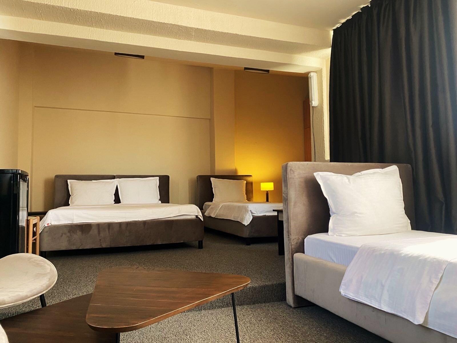 Hotel Keto Podgorica Esterno foto