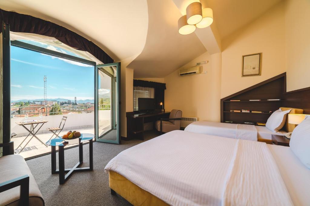 Hotel Keto Podgorica Esterno foto